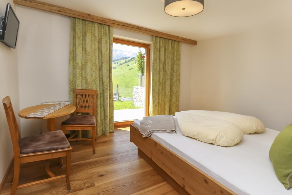 Ferienhof Pfefferbauer Saalbach-Hinterglemm Bagian luar foto